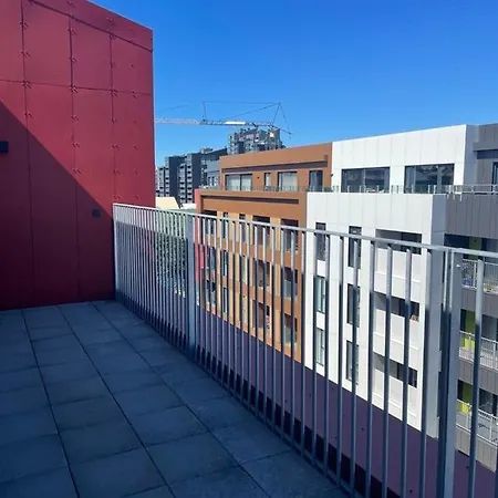 Fabulous Penthouse With Parking. Apartment *
