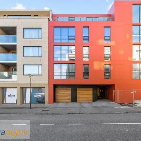 Apartment Fabulous Penthouse With Parking.
